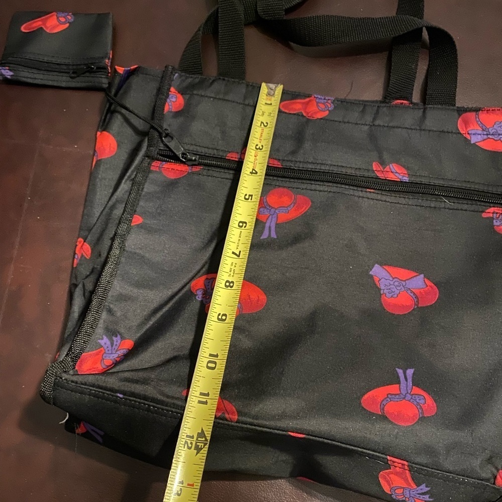 Red Hat Lady Tote Bag - Picture 8 of 9